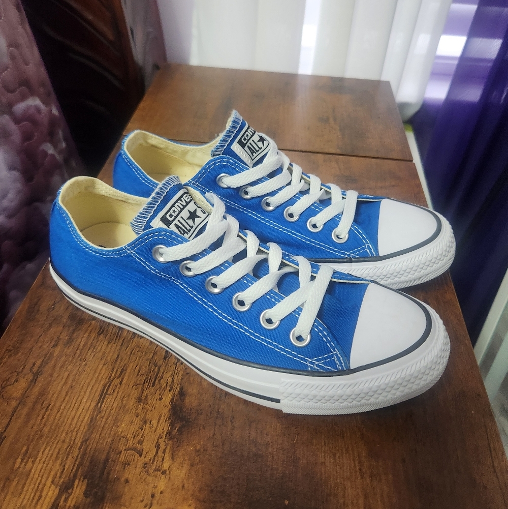 Nwot Converse Chuck Taylor All Star Low-Top Sneaker Size Women 7 And Men 5 - Picture 4 of 9